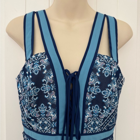 BCBGMaxAzria Paisley Dress - Picture 7 of 11